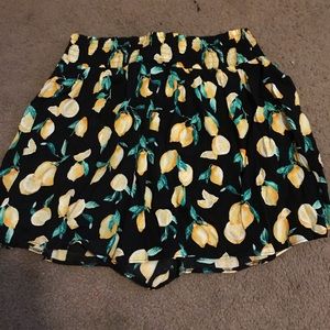 Lemon print shorts
